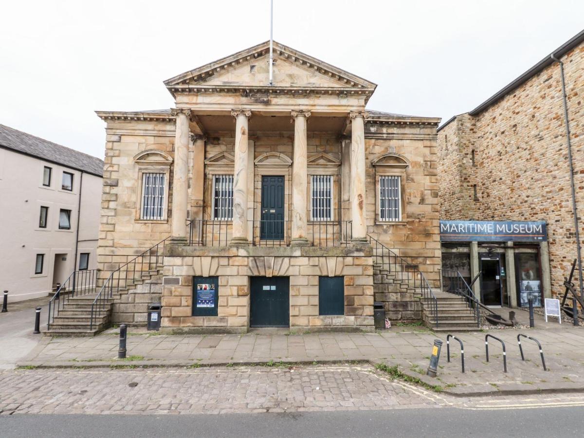 5 Castle Hill Villa Lancaster Exterior photo